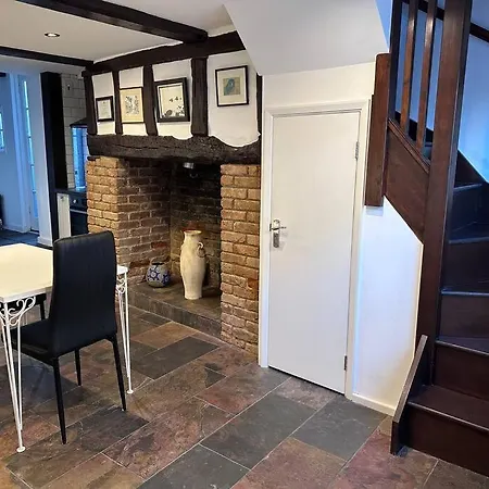 Characterful House In Hertford - Near London Exterior photo