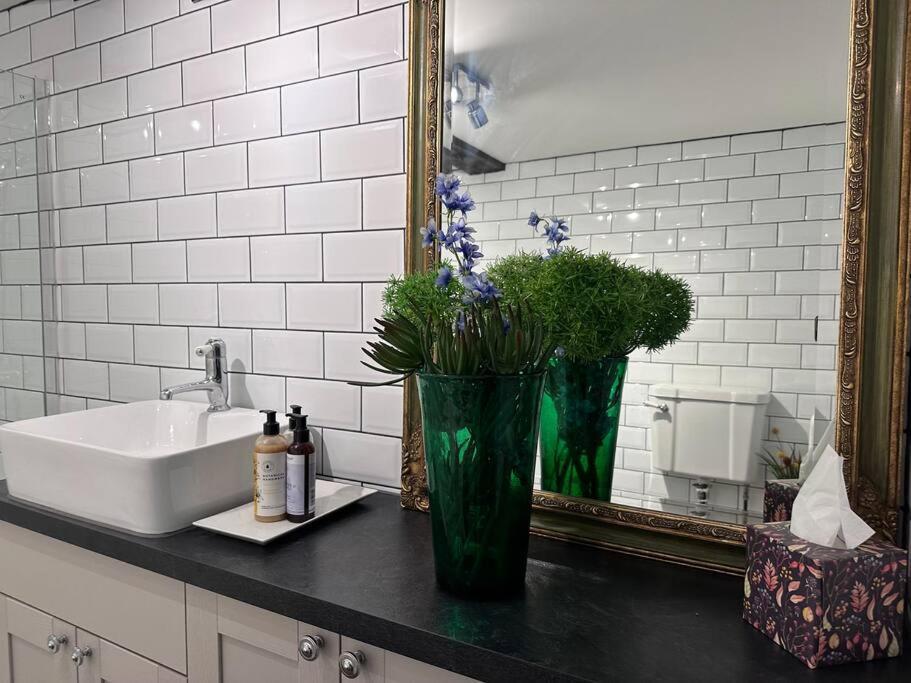 Characterful House In - Near London *